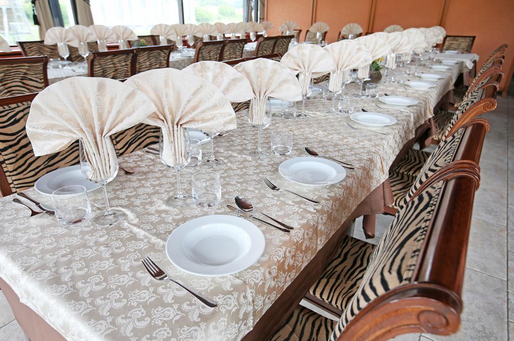 Hotel Grosuplje Kültér fotó