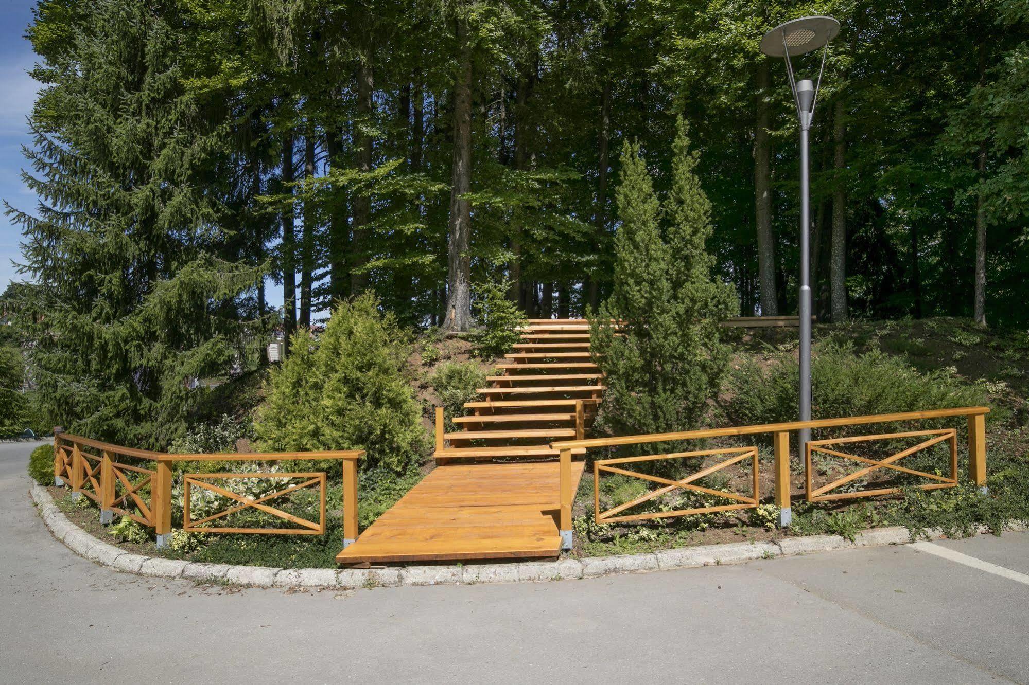 Hotel Grosuplje Kültér fotó