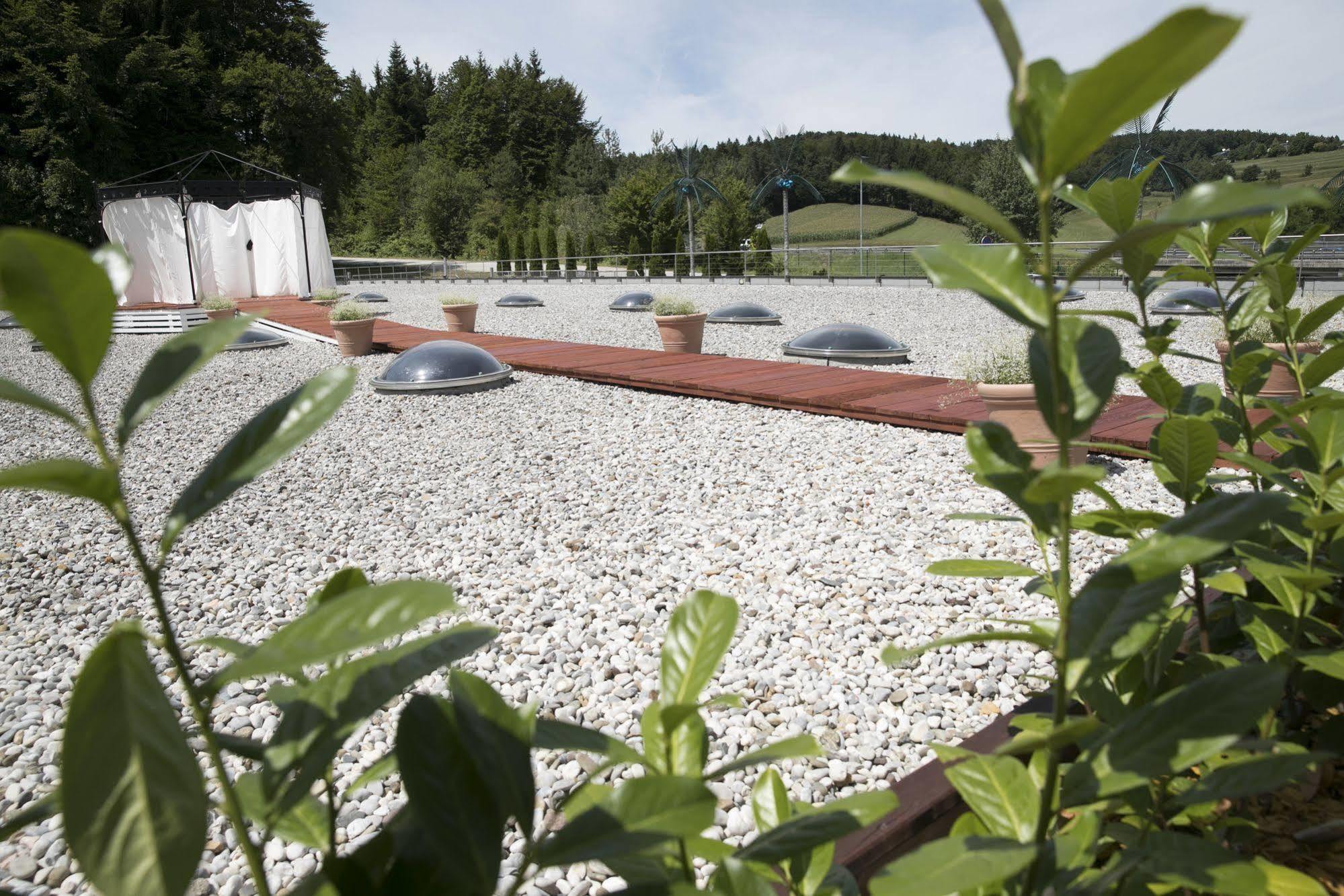 Hotel Grosuplje Kültér fotó