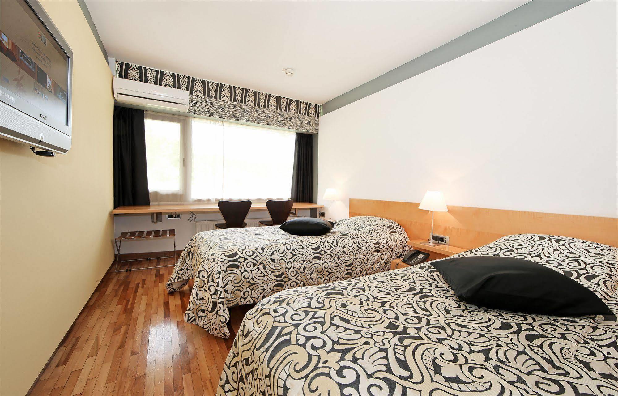 Hotel Grosuplje Kültér fotó